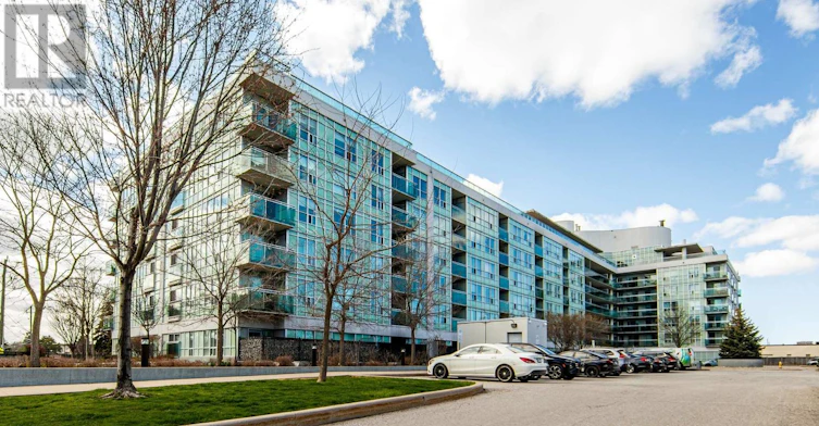 421-60 Fairfax Crescent, Toronto, ON, M1L 0E1 - 2