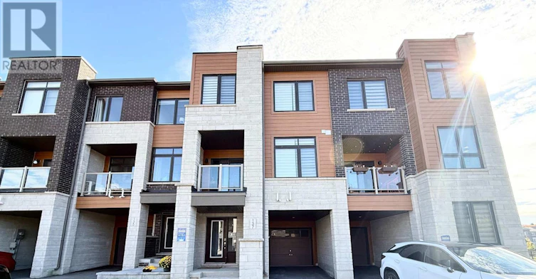 137 Bravo Lane, Newmarket, ON, L3Y 4V9