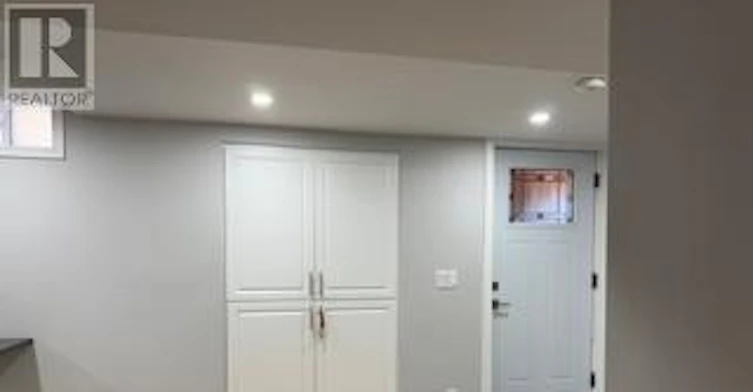 BSMT-930 Silversmith Drive, Mississauga, ON, L5V 1E9 - 8