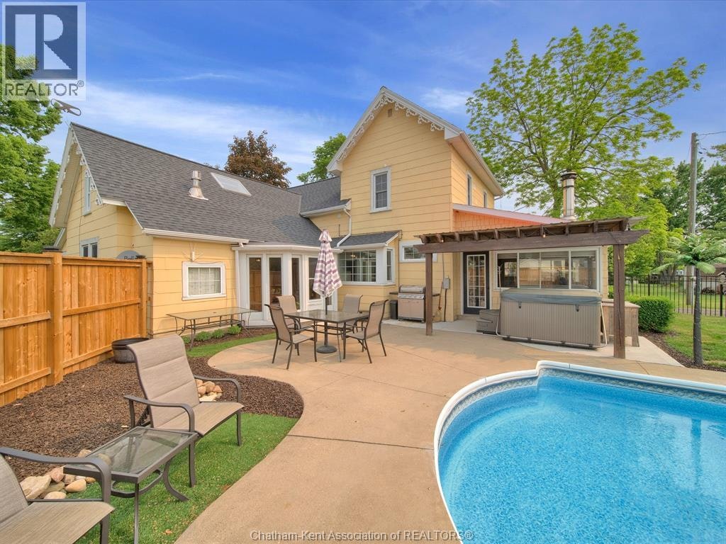 42 Middleton Line, Chatham-Kent, ON, N0P 2P0