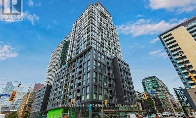 214-158 Front Street E