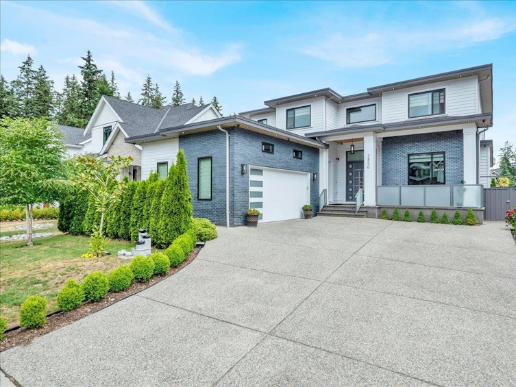2820 202a Street, Langley, BC, V2Z 0B3 - 2