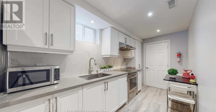 BSMT-10 Portsmouth Road, Vaughan, ON, L6A 3E7 - 2