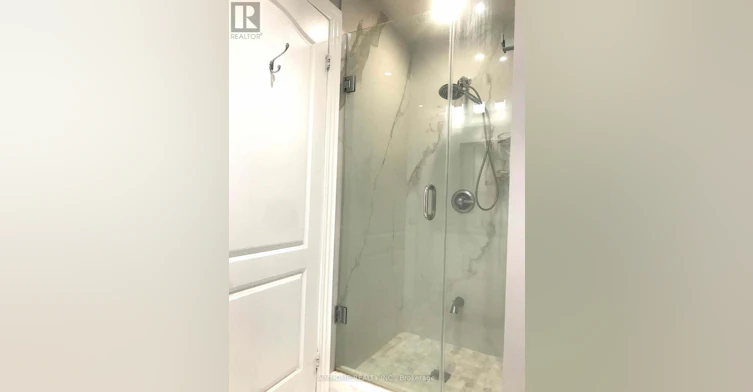 BSMT-10 Portsmouth Road, Vaughan, ON, L6A 3E7 - 5