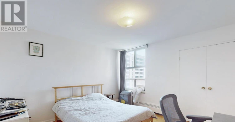 1407-360 Ridelle Avenue, Toronto, ON, M6B 4B4 - 12