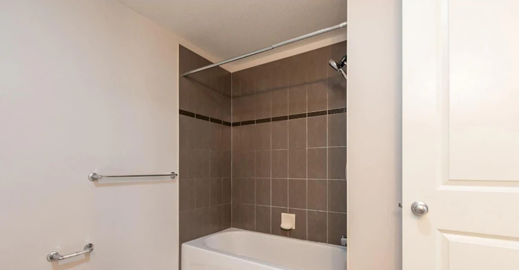 Basement-18864 68 Avenue, Surrey, BC, V4N 5Z9 - 17