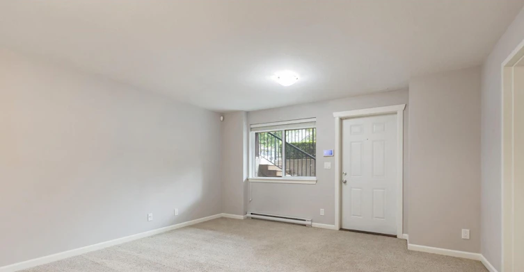 Basement-18864 68 Avenue, Surrey, BC, V4N 5Z9 - 11