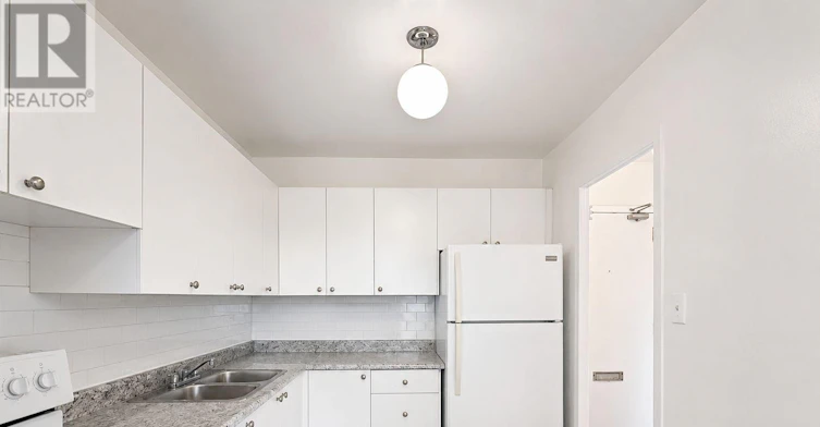 707-1665 Bloor Street E, Mississauga, ON, L4X 1S4 - 4