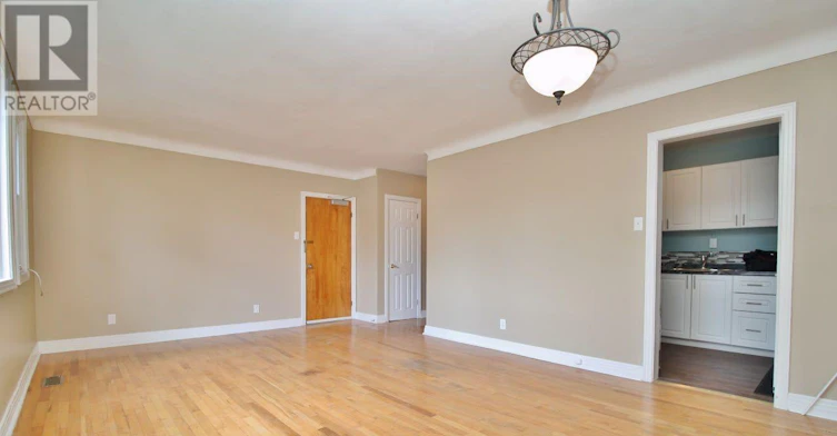 885 Maitland Avenue, Ottawa, ON, K2A 2S4 - 2