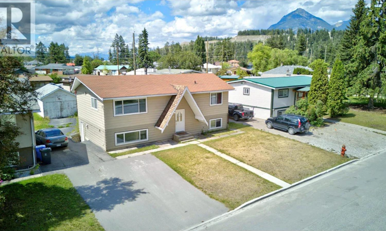 1252 Alexander Drive