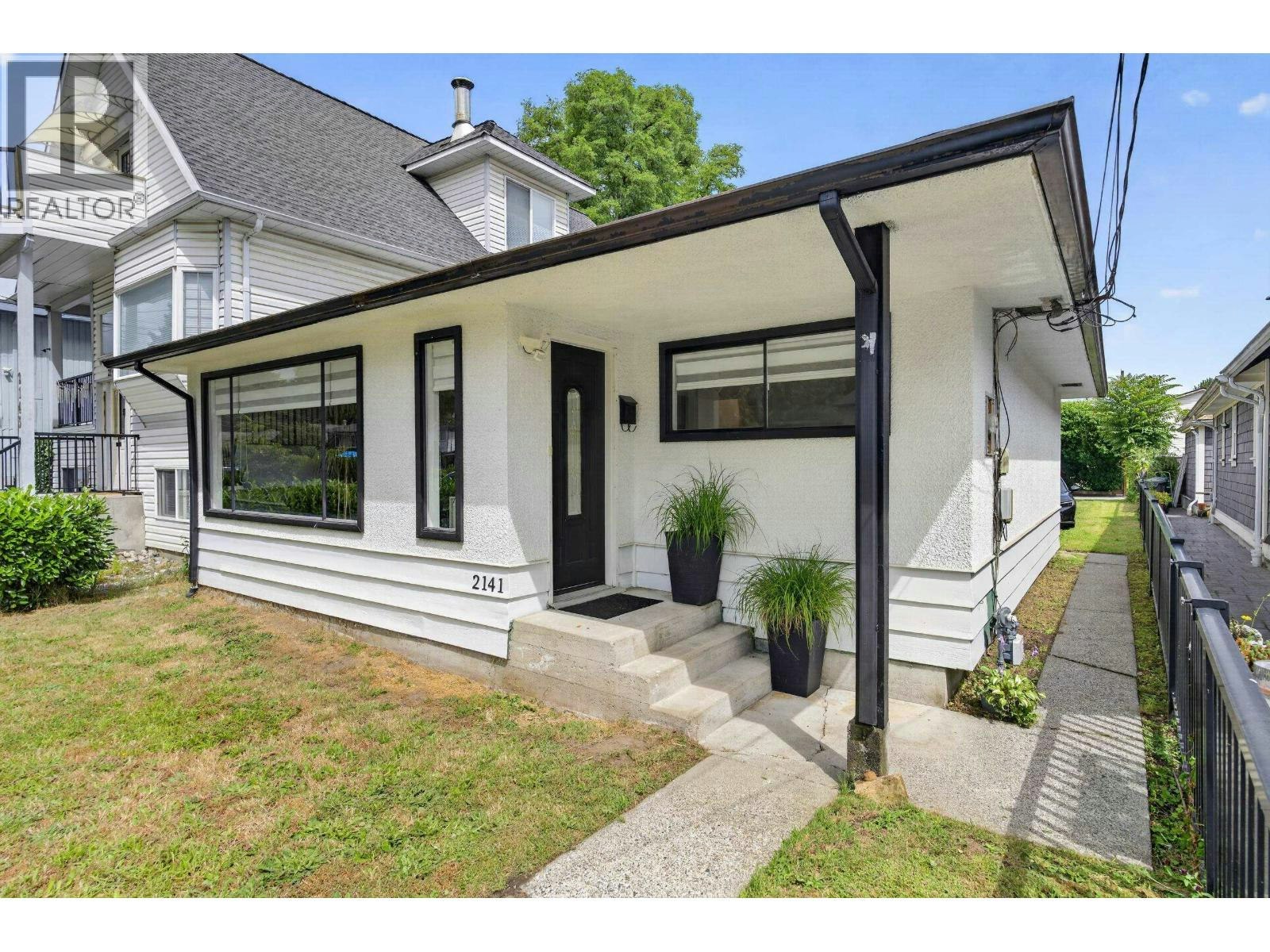 2141 Fraser Avenue, Port Coquitlam, BC, V3B 1N7