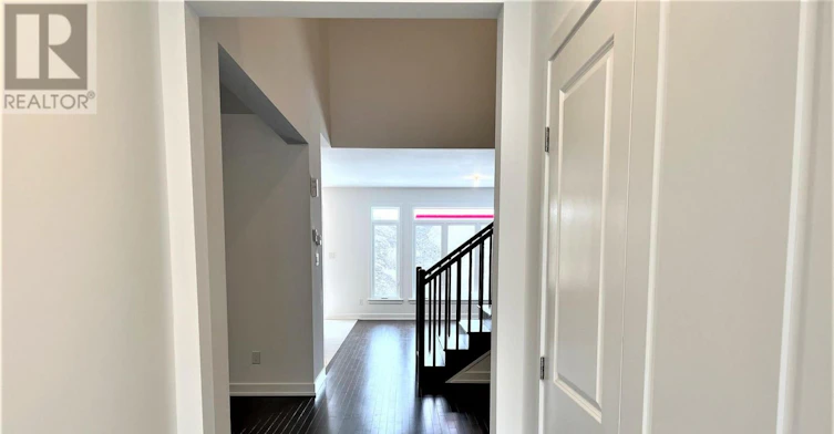 902 Duxbury Lane, Ottawa, ON, K4M 0M3 - 4