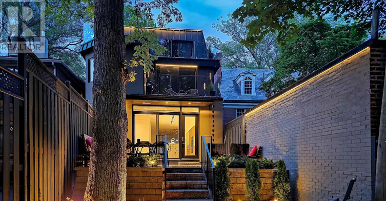 124 Lyndhurst Avenue, Toronto, ON, M5R 2Z9 - 26