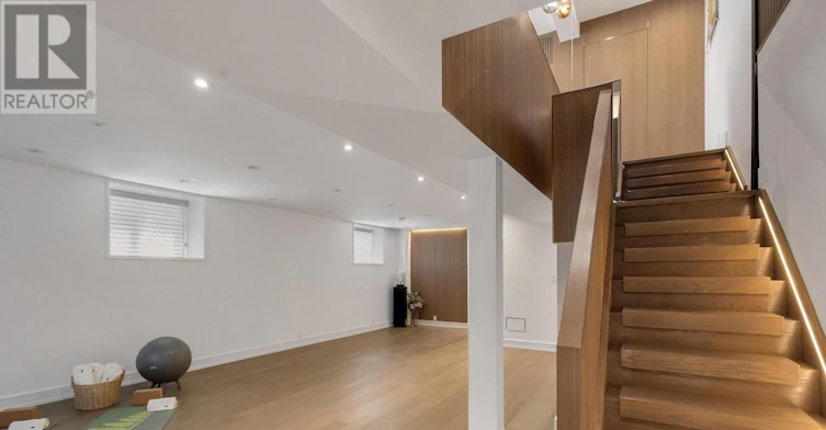 124 Lyndhurst Avenue, Toronto, ON, M5R 2Z9 - 11