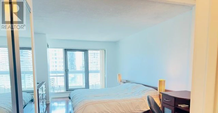 2702-10 Yonge Street, Toronto, ON, M5E 1R4 - 14