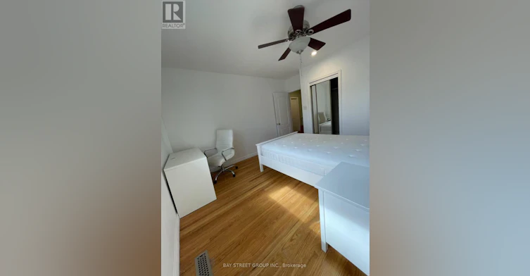 UPPER-63 Lesgay Crescent, Toronto, ON, M2J 2J2 - 12