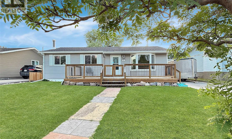 10 Macdonald Crescent