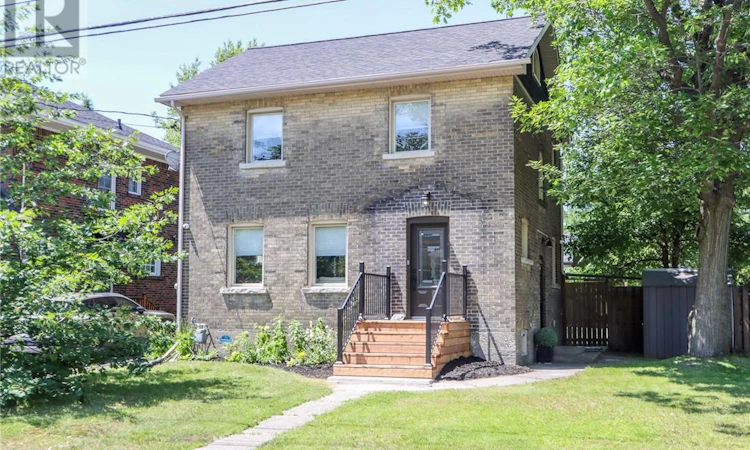 233 Lansdowne Street
