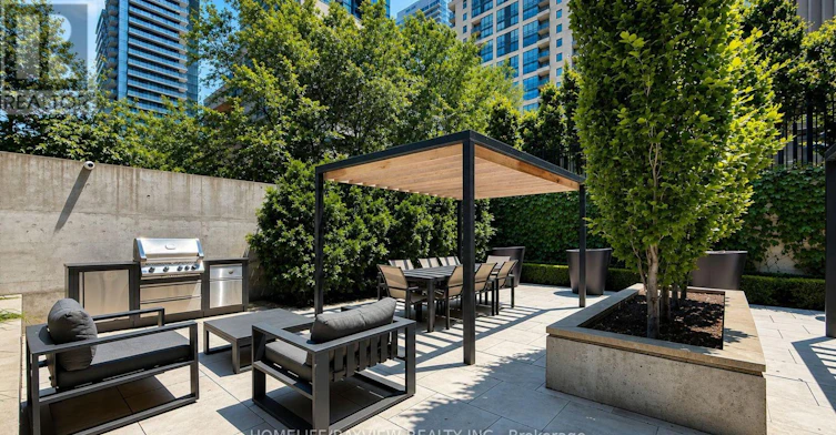 2011-101 Erskine Avenue, Toronto, ON, M4P 0C5 - 13