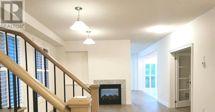 33 Terrain Court, East Gwillimbury, ON, L9N 0T2 - 5