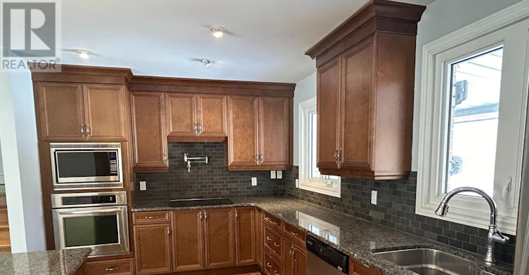 5183 Cherryhill Crescent, Burlington, ON, L7L 4C3 - 8