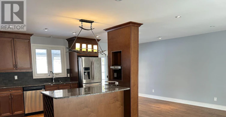 5183 Cherryhill Crescent, Burlington, ON, L7L 4C3 - 11