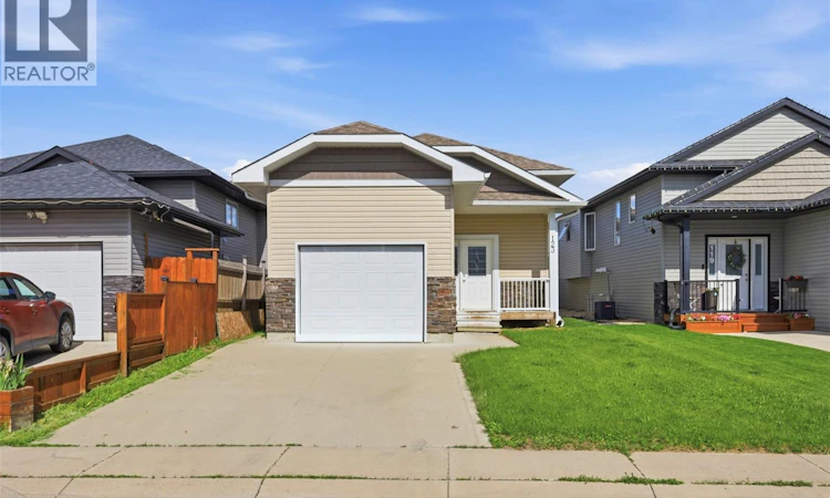 123 Henick Crescent