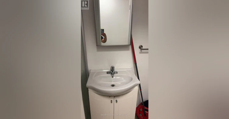 UPPER-437 Bathurst Street, Toronto, ON, M5T 2S9 - 12