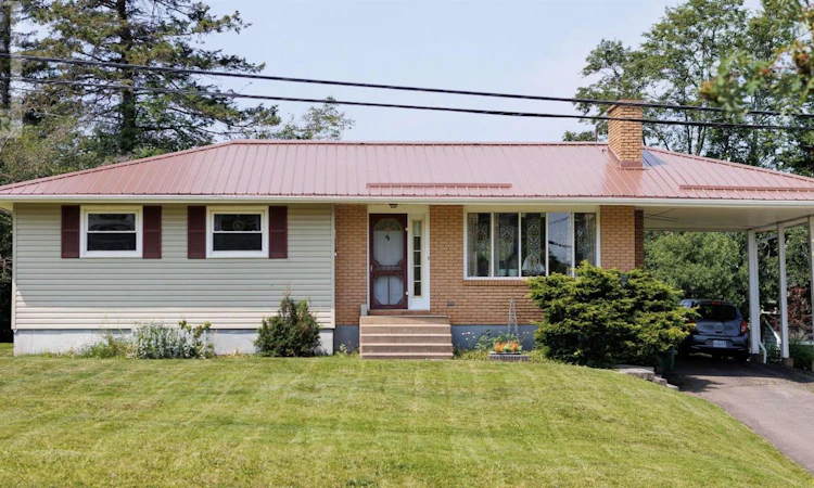 9 Evergreen Drive