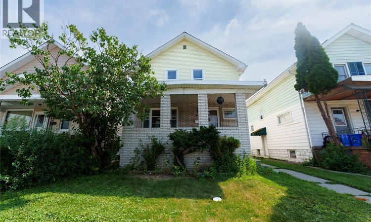 950 Elsmere