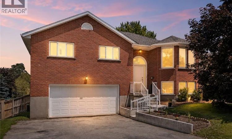 11 Bonniewood Drive