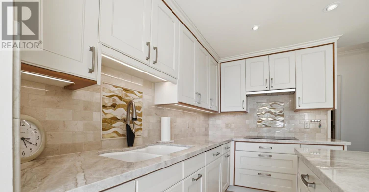 328C-3500 Lakeshore Road W, Oakville, ON, L6L 0B4 - 23