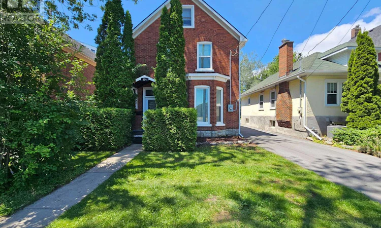 524 Frontenac Street