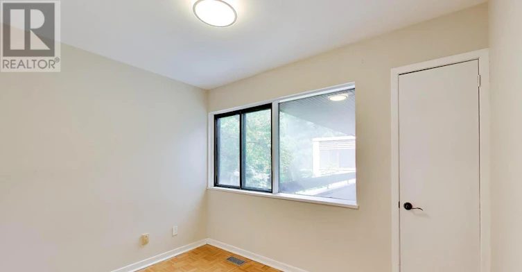 57-396 Woodsworth Road, Toronto, ON, M2L 2T9 - 16