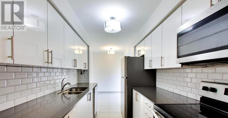 57-396 Woodsworth Road, Toronto, ON, M2L 2T9 - 6