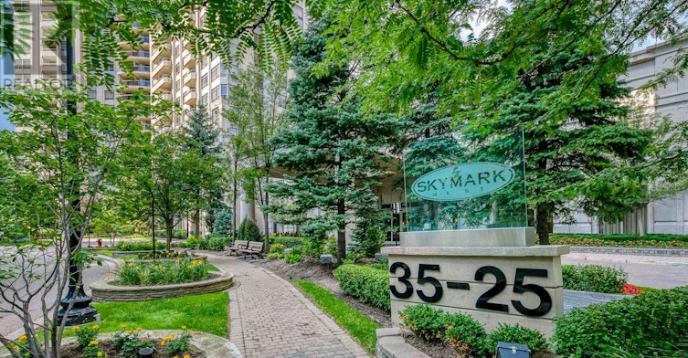 924-25 Kingsbridge Garden Circle W, Mississauga, ON, L5R 4B1 - 5