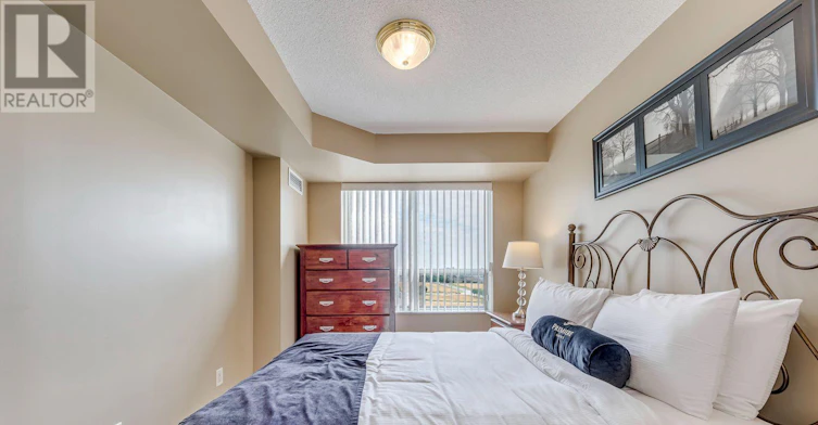 924-25 Kingsbridge Garden Circle W, Mississauga, ON, L5R 4B1 - 42