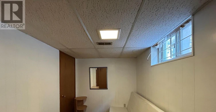 BASEMENT-8 Highwood Ave Avenue, Toronto, ON, M1R 2E4 - 6