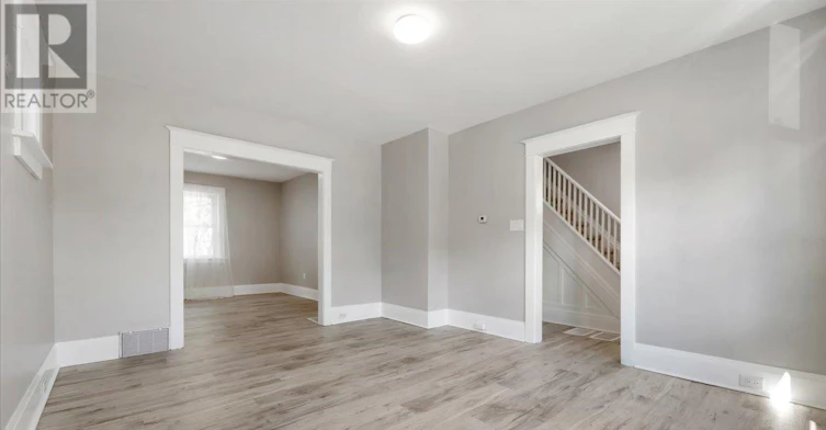 MAIN-3 Carleton Street S, Thorold, ON, L2V 1Z5 - 5