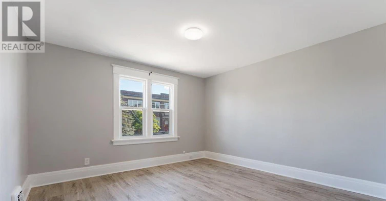 MAIN-3 Carleton Street S, Thorold, ON, L2V 1Z5 - 20