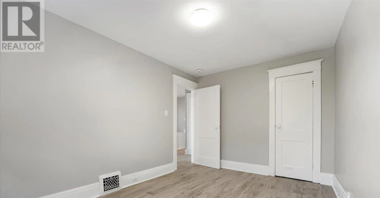 MAIN-3 Carleton Street S, Thorold, ON, L2V 1Z5 - 19