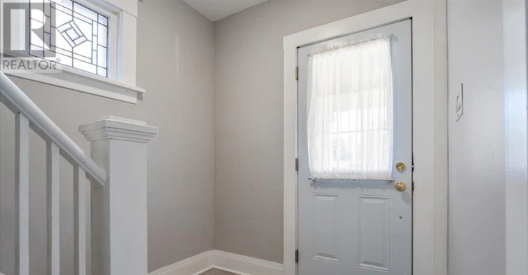 MAIN-3 Carleton Street S, Thorold, ON, L2V 1Z5 - 3