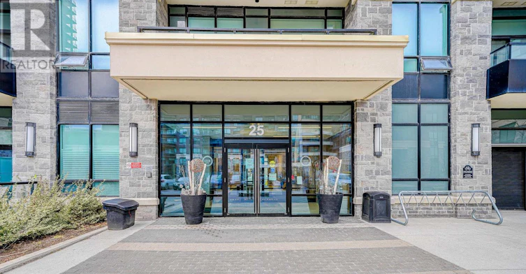 531-25 Water Walk Drive, Markham, ON, L6C 0G3 - 4