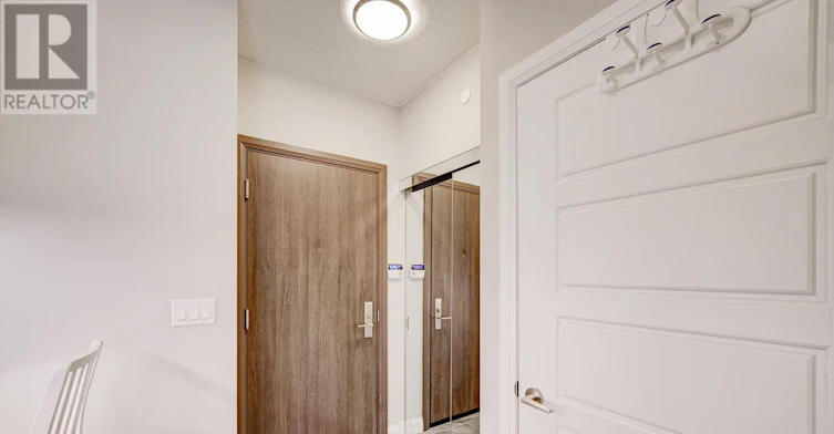 531-25 Water Walk Drive, Markham, ON, L6C 0G3 - 7