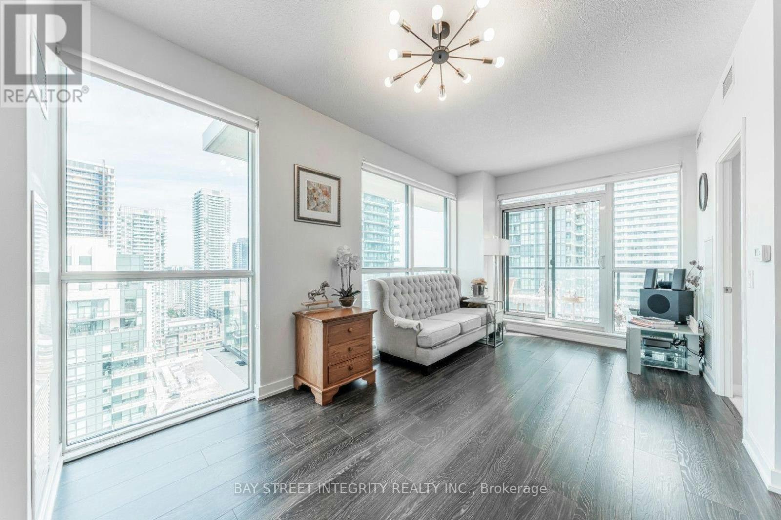 2815-4055 Parkside Village Drive, Mississauga, ON, L5B 0K2