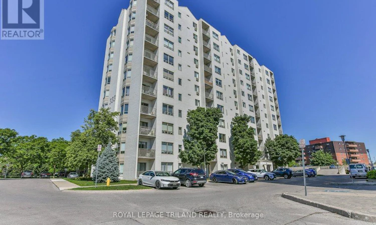 405-333 Commissioners Road W