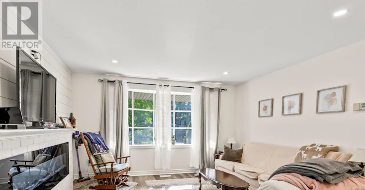 1543 Stoneybrook Crescent, London, ON, N5X 1C6 - 11