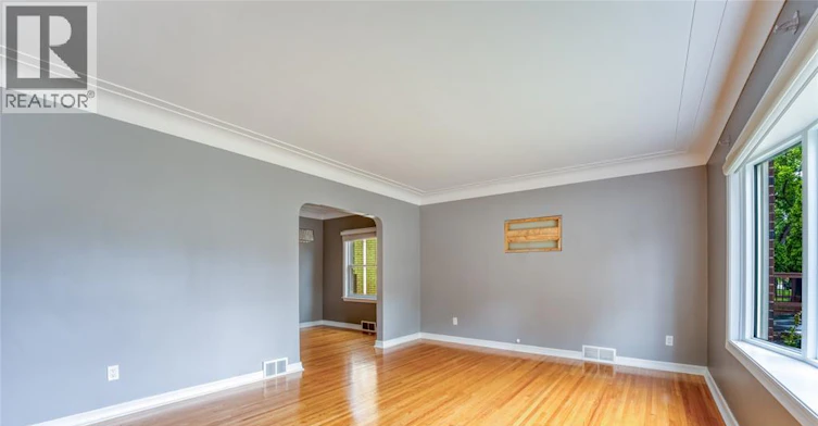 2010 Olive, Windsor, ON, N8T 1R7 - 3