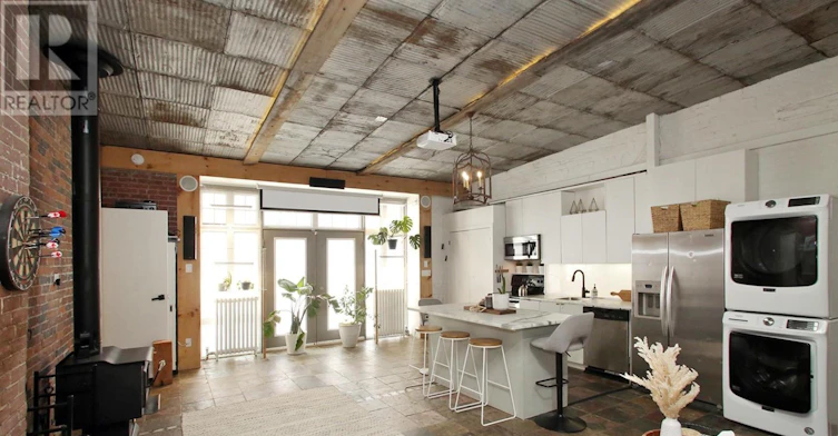 147 Boston Avenue, Toronto, ON, M4M 2T8 - 5