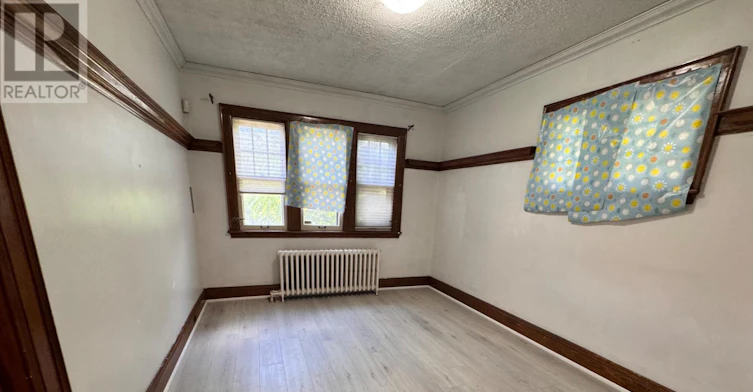 62 Plains Road E, Burlington, ON, L7T 2B9 - 4